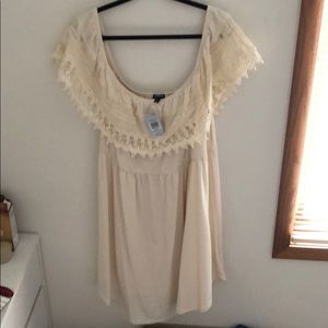 Lace Trim Off Shoulder V-Hem Dress